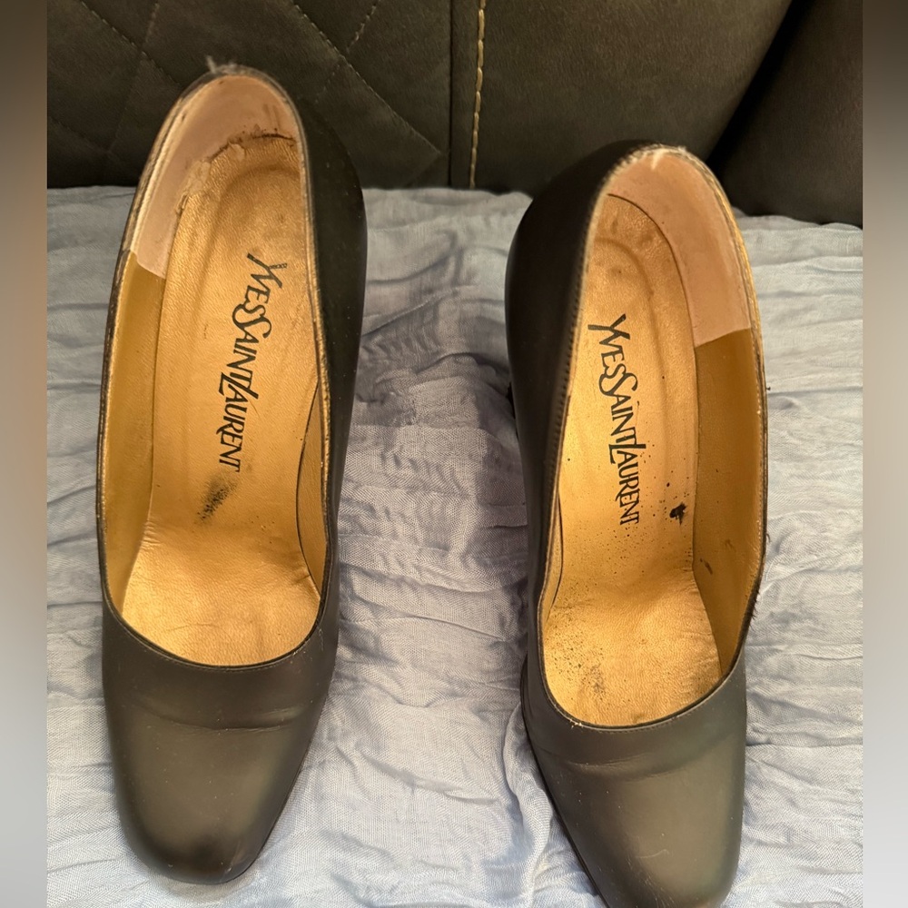 Yves Saint Laurent Black Heels
